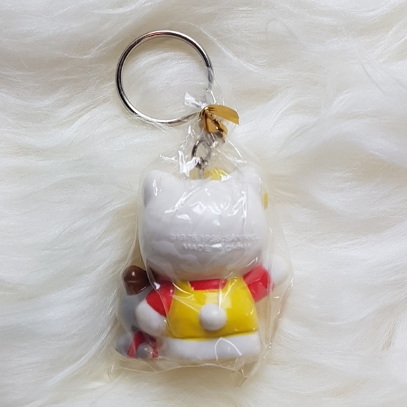 Hello Kitty Sanrio Keychain - NWOT - Picture 2 of 6
